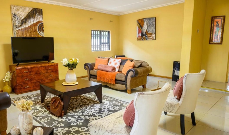 5 Bedroom Property for Sale in Paglande Western Cape